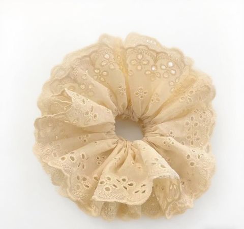  Cột Tóc CO0261 – Vải Ren Mềm Nhẹ, Giữ Tóc Chắc, Xinh Xắn Mỗi Ngày 