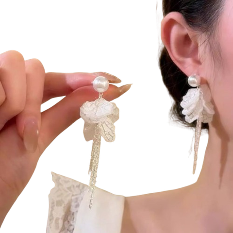  Bông tai TB0471 - Tua rua trắng tiểu thư 