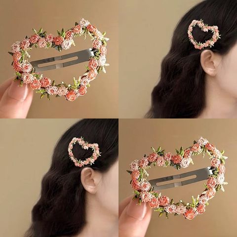  Kẹp mái Hoa thiêu KTT012 – Kẹp tóc hoa thêu hình Sao & Tim vintage 