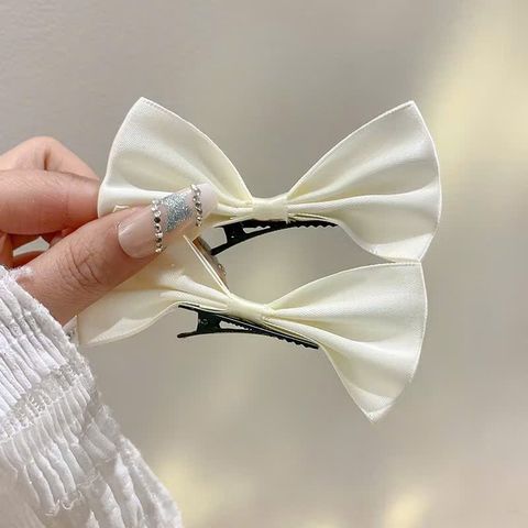  Kẹp tóc TK0103 – Kẹp Nơ Lụa Bản To Phong Cách Hàn Quốc, Tôn Vẻ Nữ Tính Thanh Lịch 