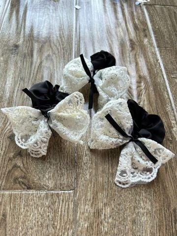  ✨ Cột Tóc CO0257 – Lace Ribbon Chic | Nơ Ren Trắng Đen Sang Xinh 