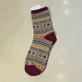  VV0128 Vớ Hoạ Tiết – Ấm Áp, Cá Tính & Dễ Phối Đồ 