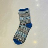  VV0128 Vớ Hoạ Tiết – Ấm Áp, Cá Tính & Dễ Phối Đồ 