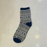  VV0128 Vớ Hoạ Tiết – Ấm Áp, Cá Tính & Dễ Phối Đồ 