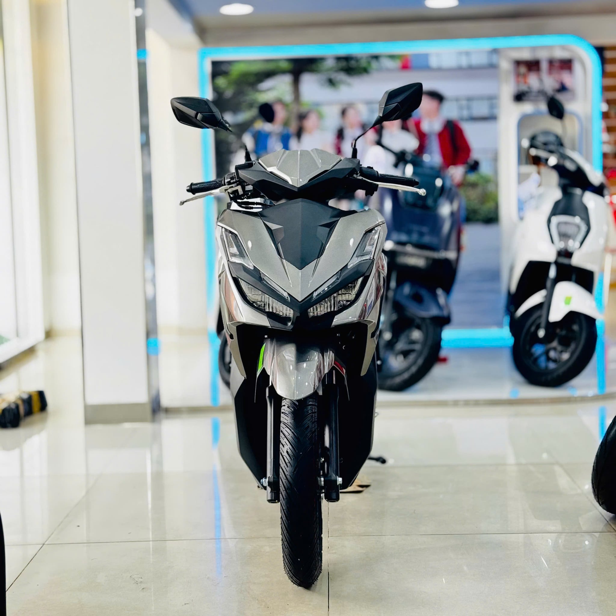 VARIO 125 (2027) VÀNG CÁT