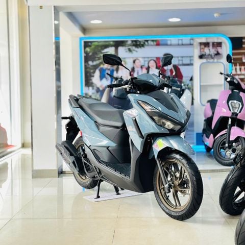 VARIO 125 (2027) XÁM XI MĂNG