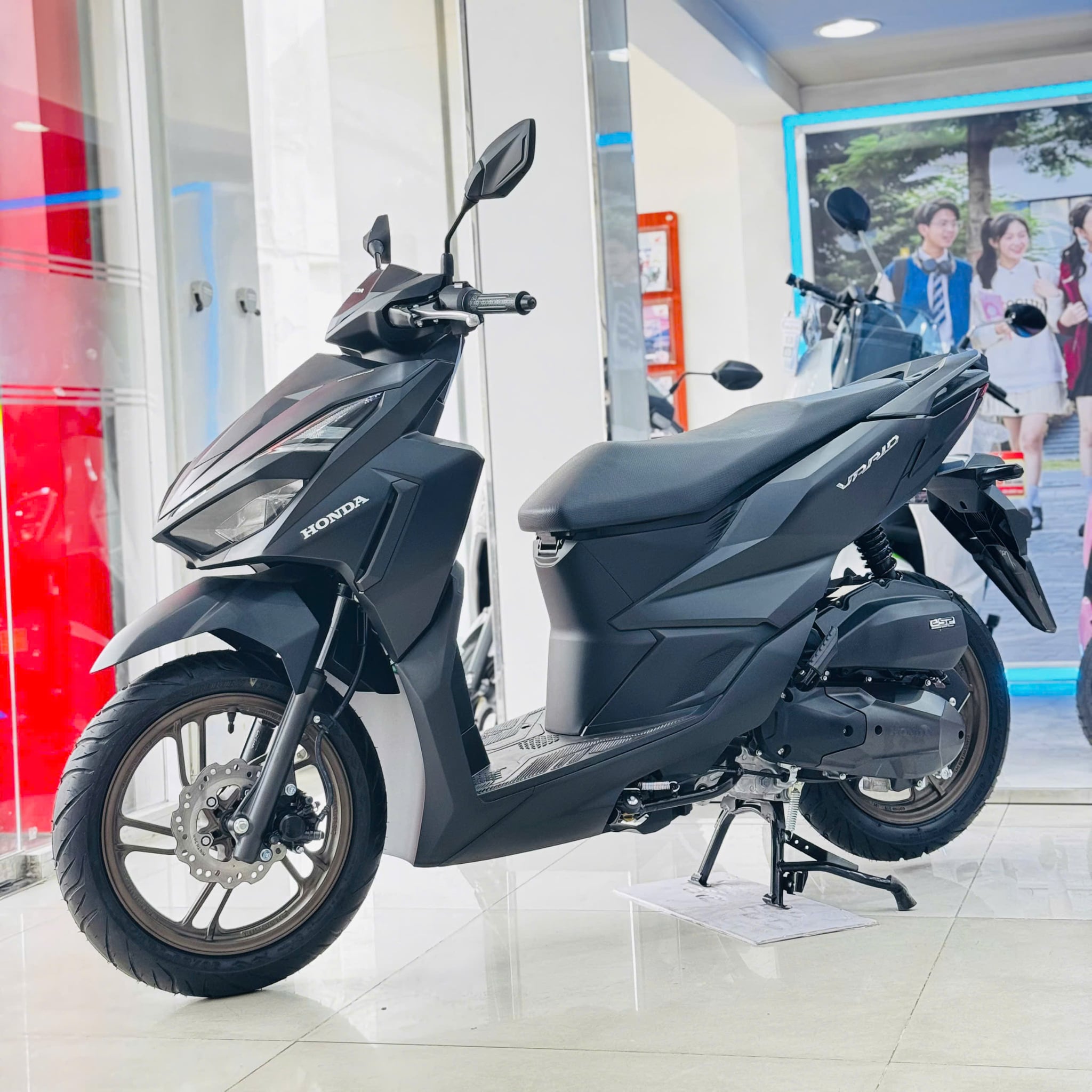 VARIO 125 2027 ĐEN MỜ