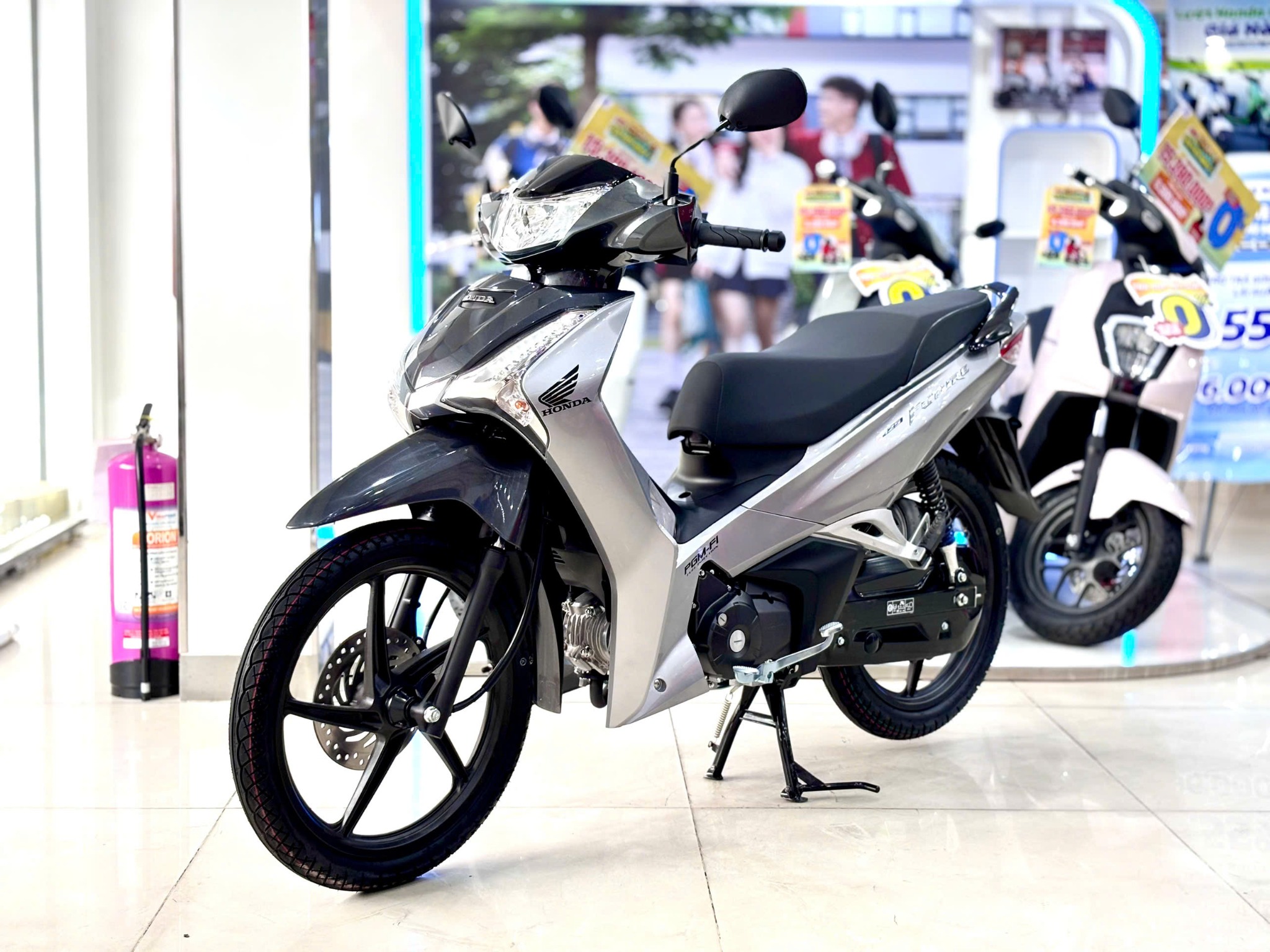 Future Xám Bạc