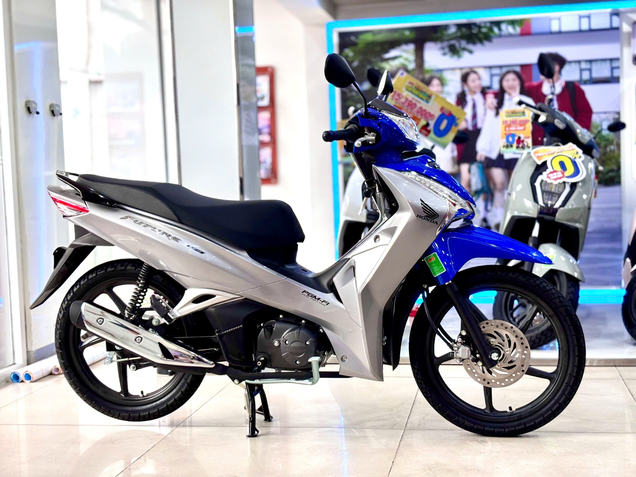 Future Xanh Bạc