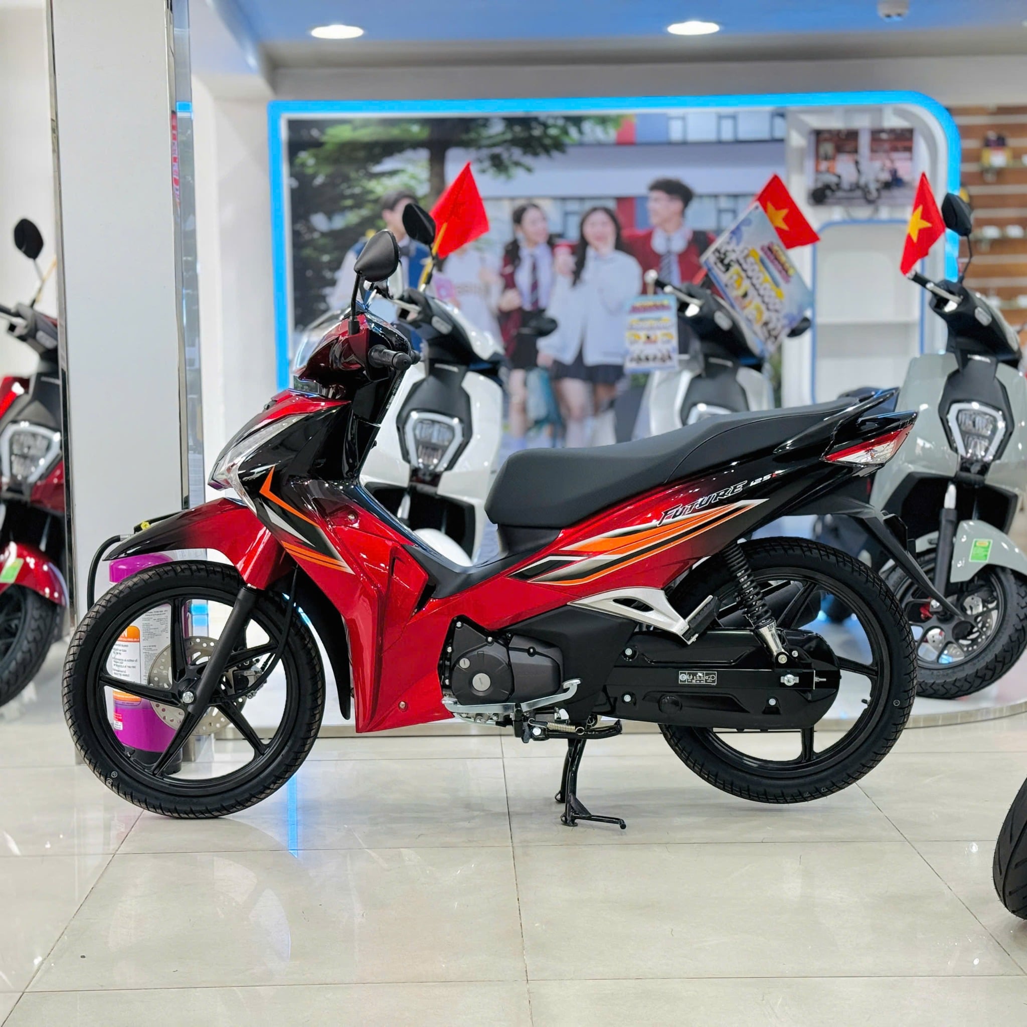 Future Đỏ Đen Đấu Tem
