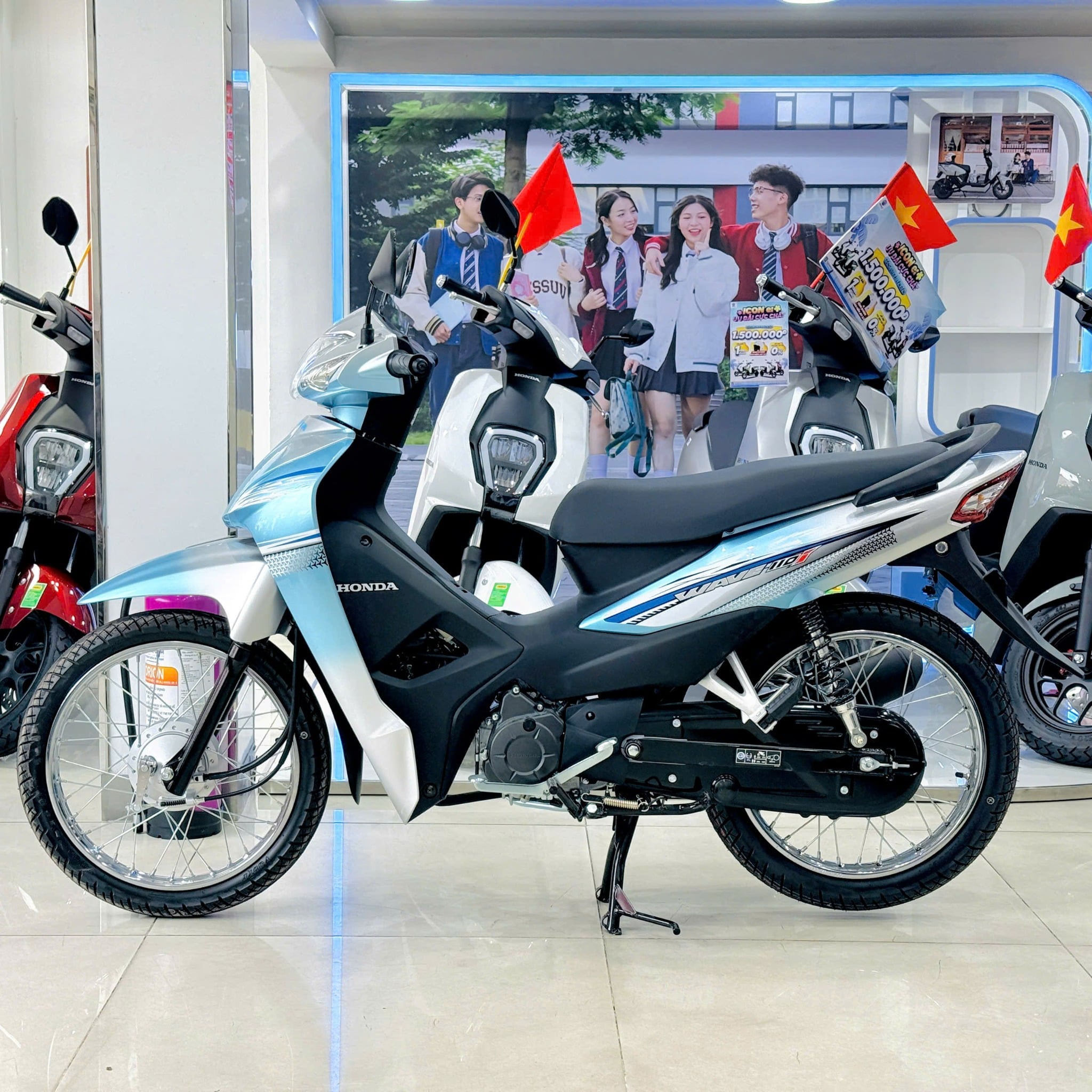 Wave Alpha Xanh Trắng Đấu Tem