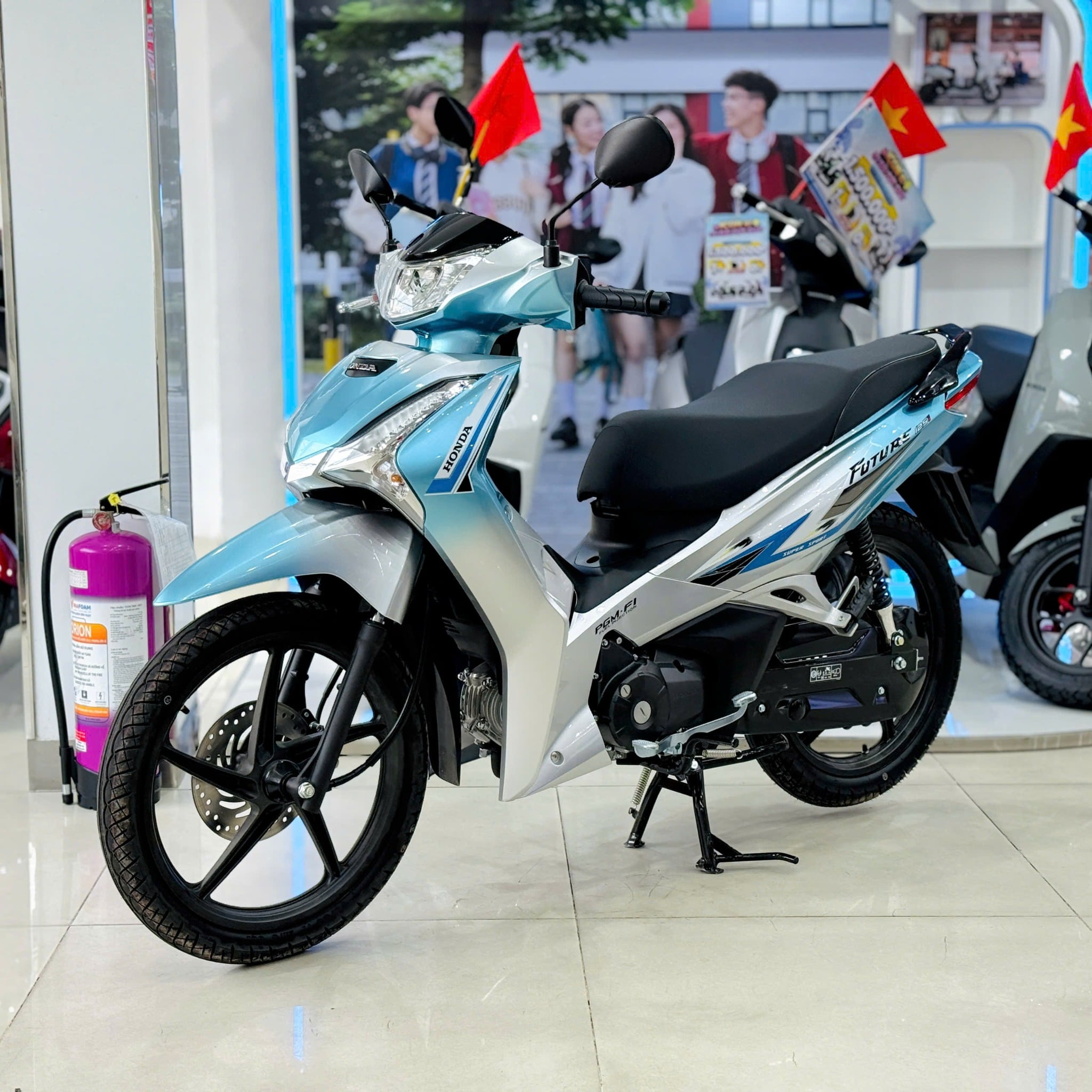 Future Xanh Trắng Đấu Tem