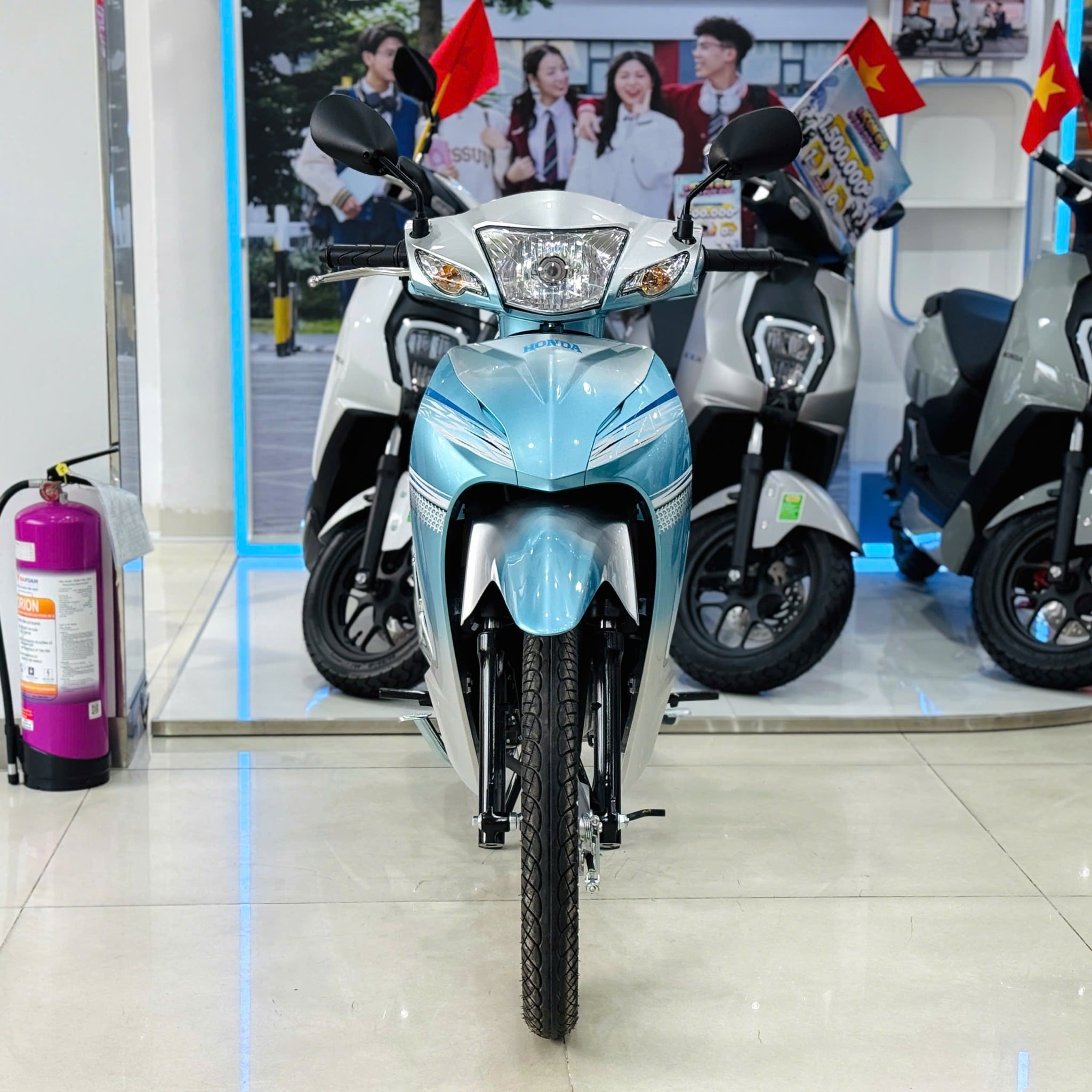 Wave Alpha Xanh Trắng Đấu Tem