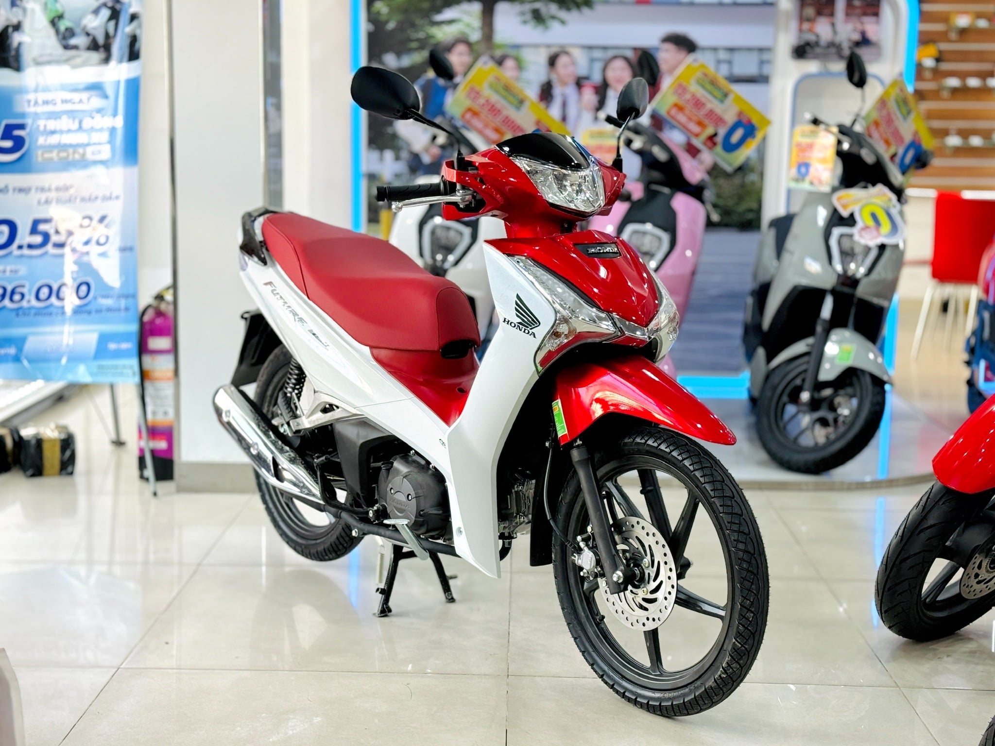 Future Trắng Đỏ