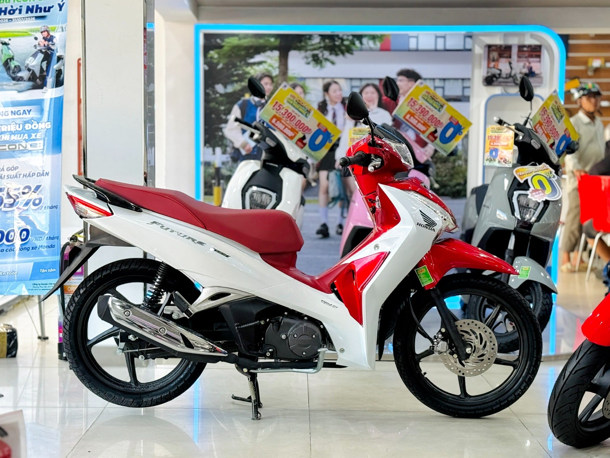 Future Trắng Đỏ