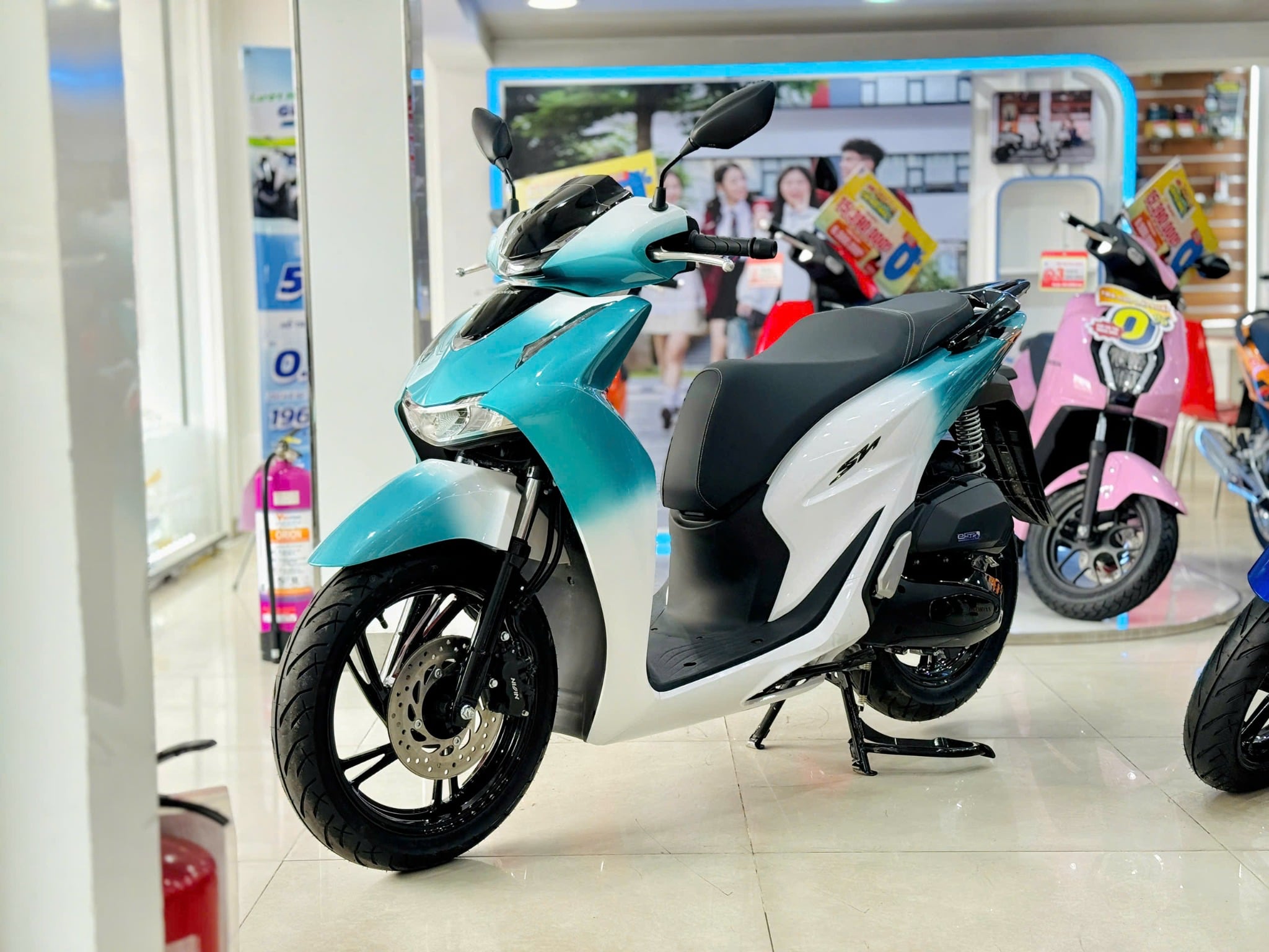 SH 125/160 TRẮNG LOANG XANH