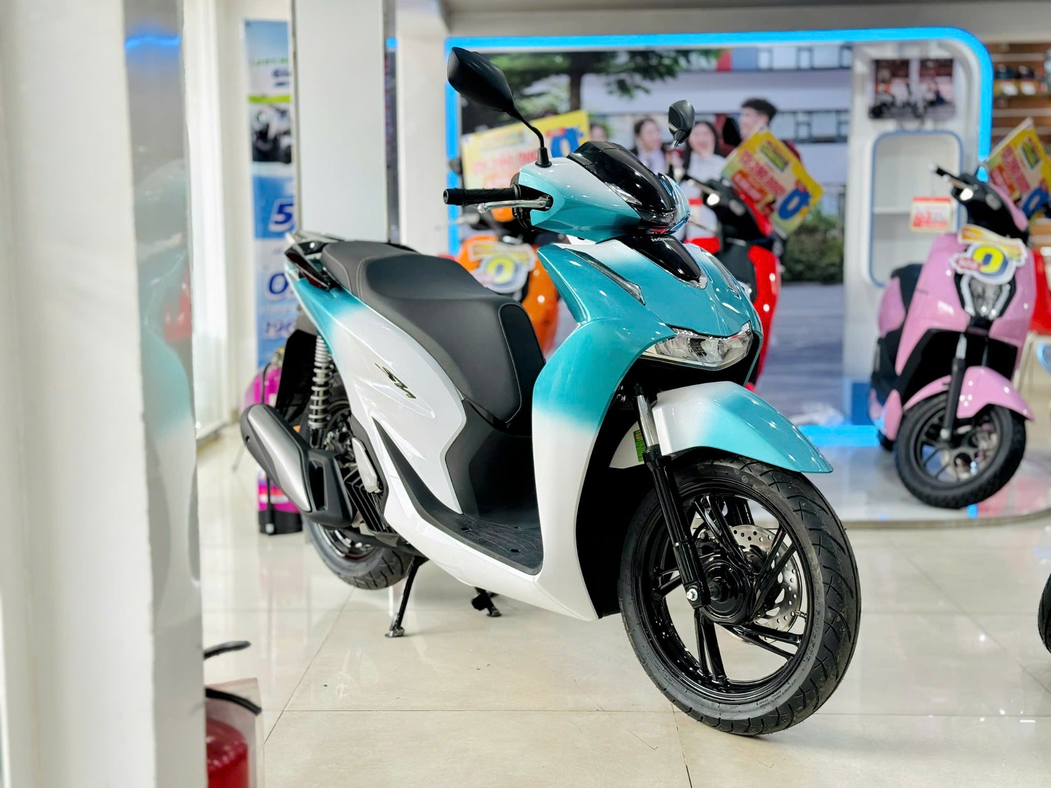 SH 125/160 TRẮNG LOANG XANH