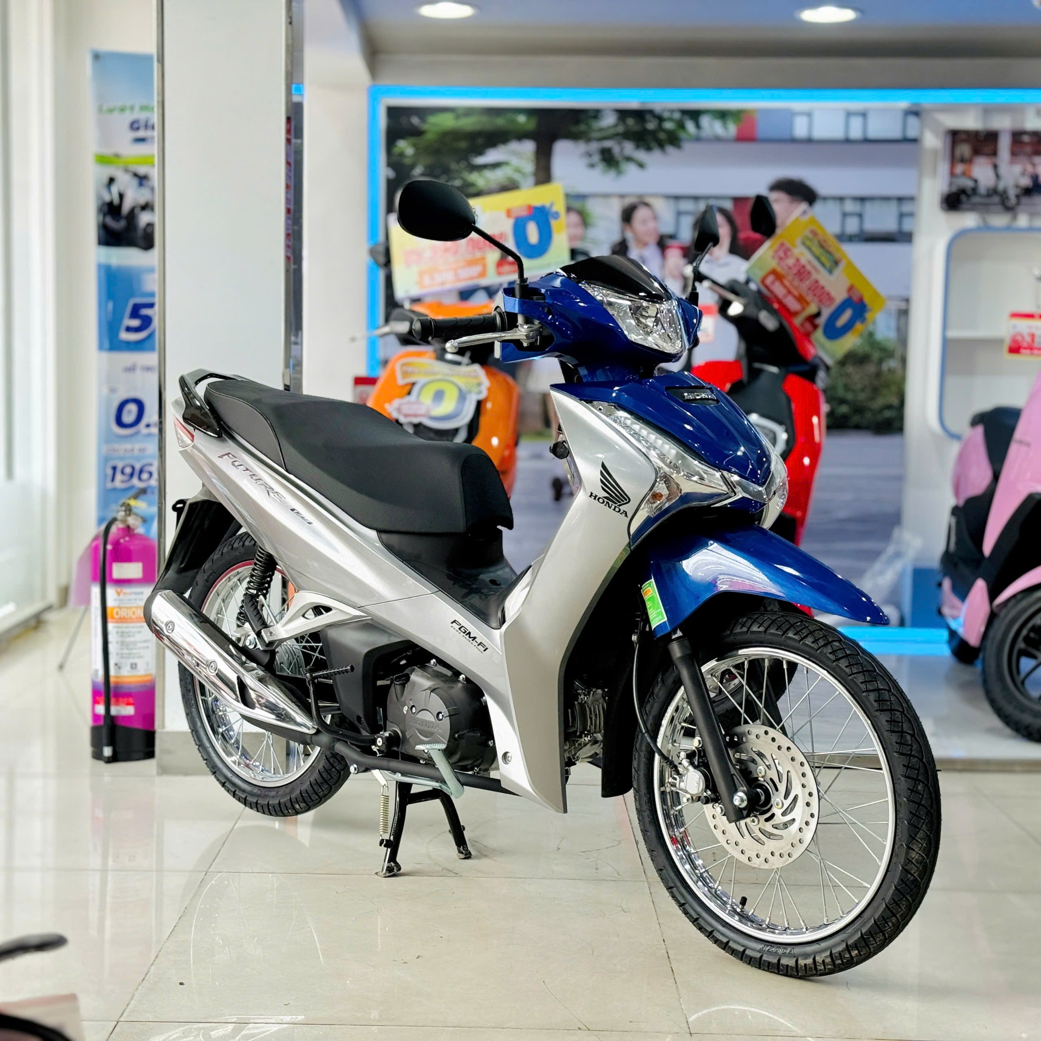 FUTURE BẠC XANH