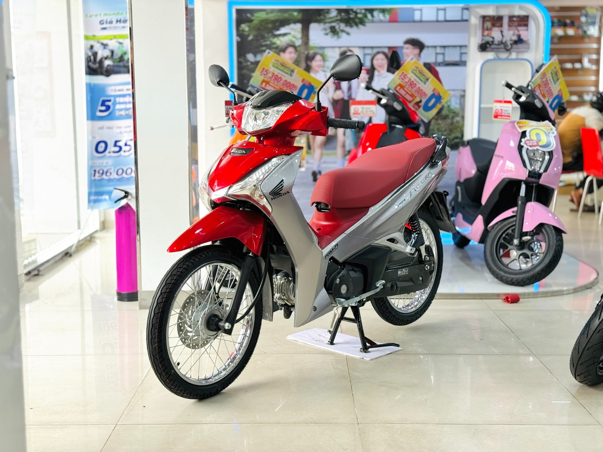 FUTURE ĐỎ BẠC