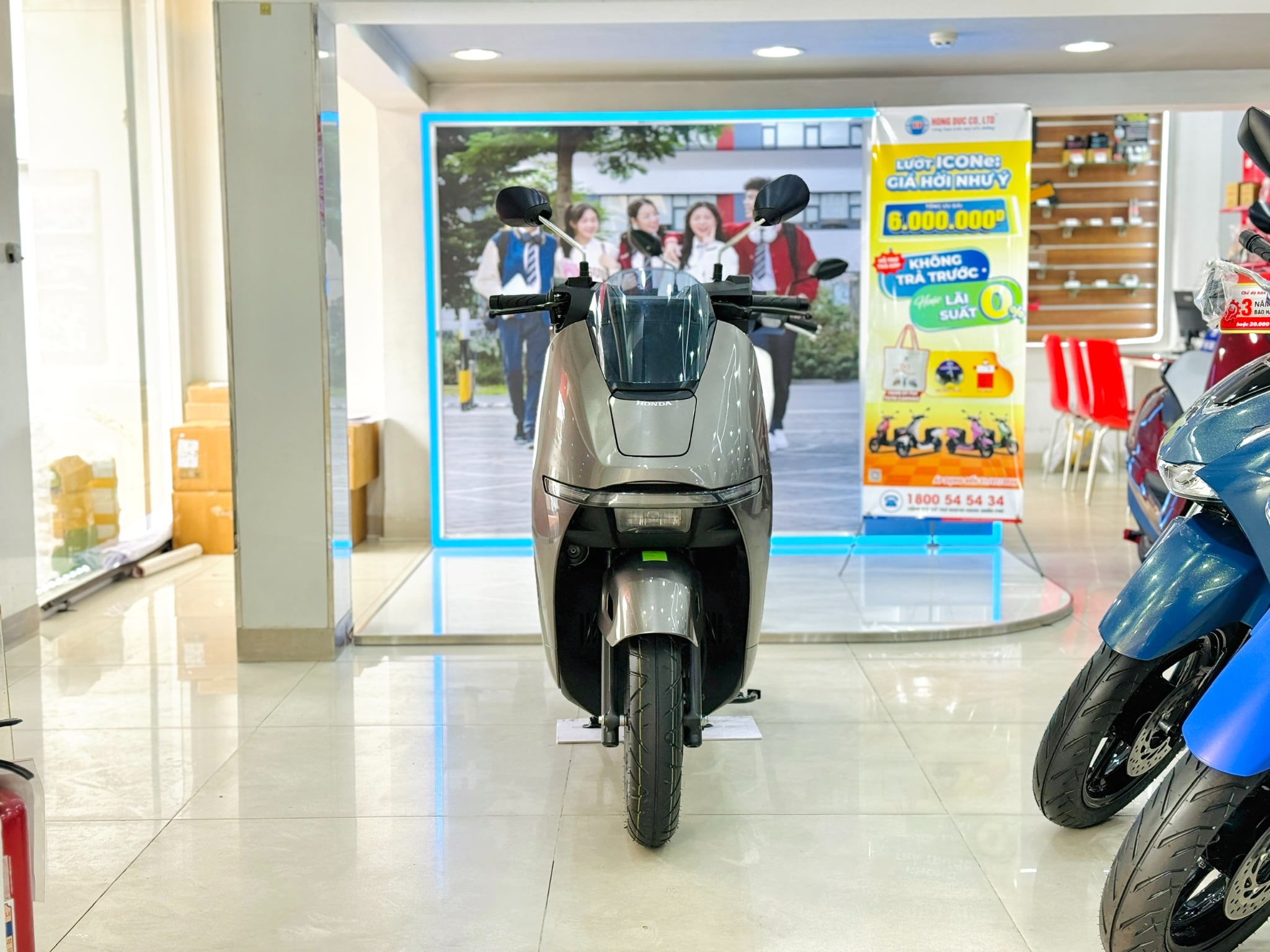 Honda UC3 Xám Titan