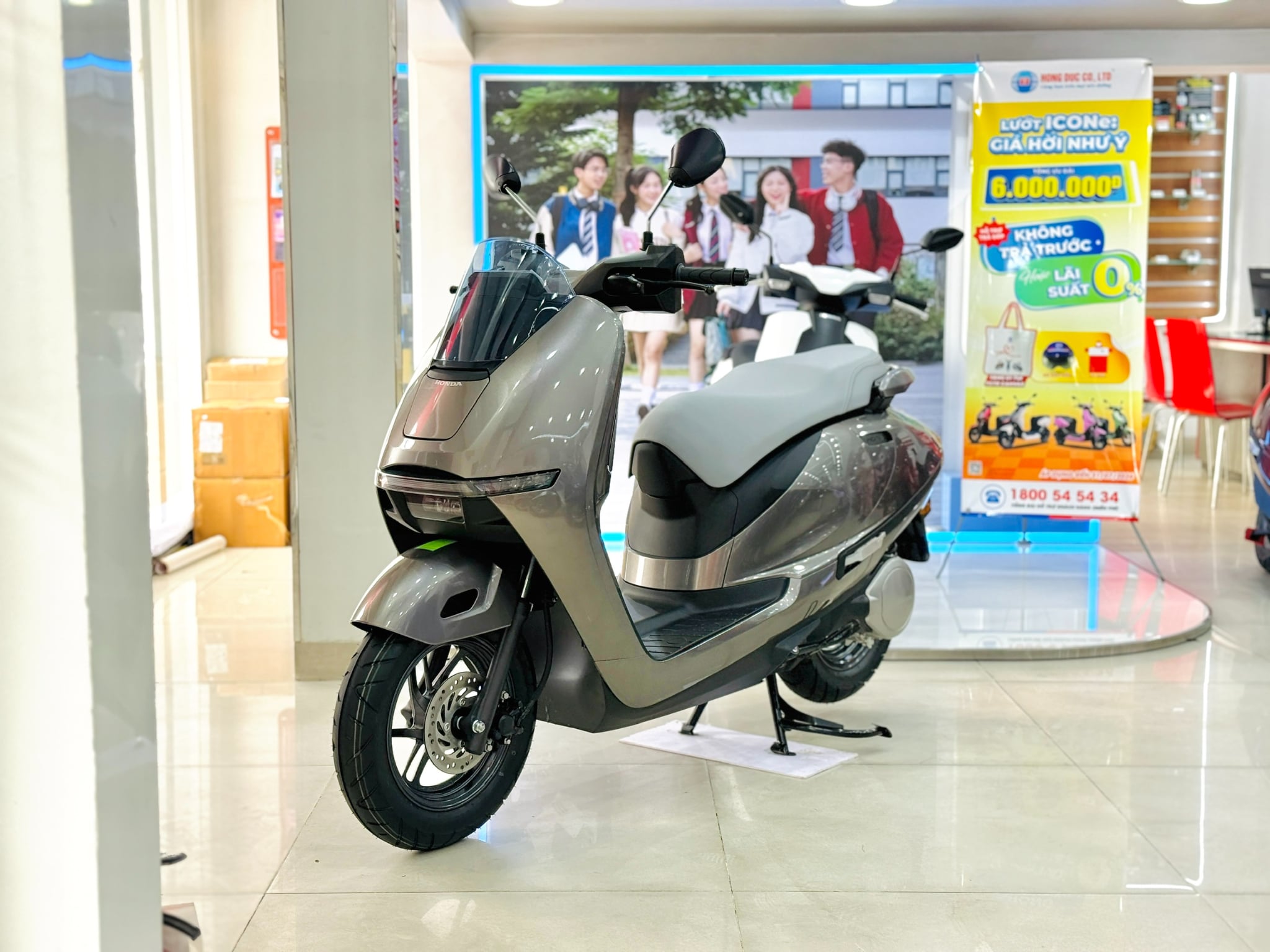 Honda UC3 Xám Titan
