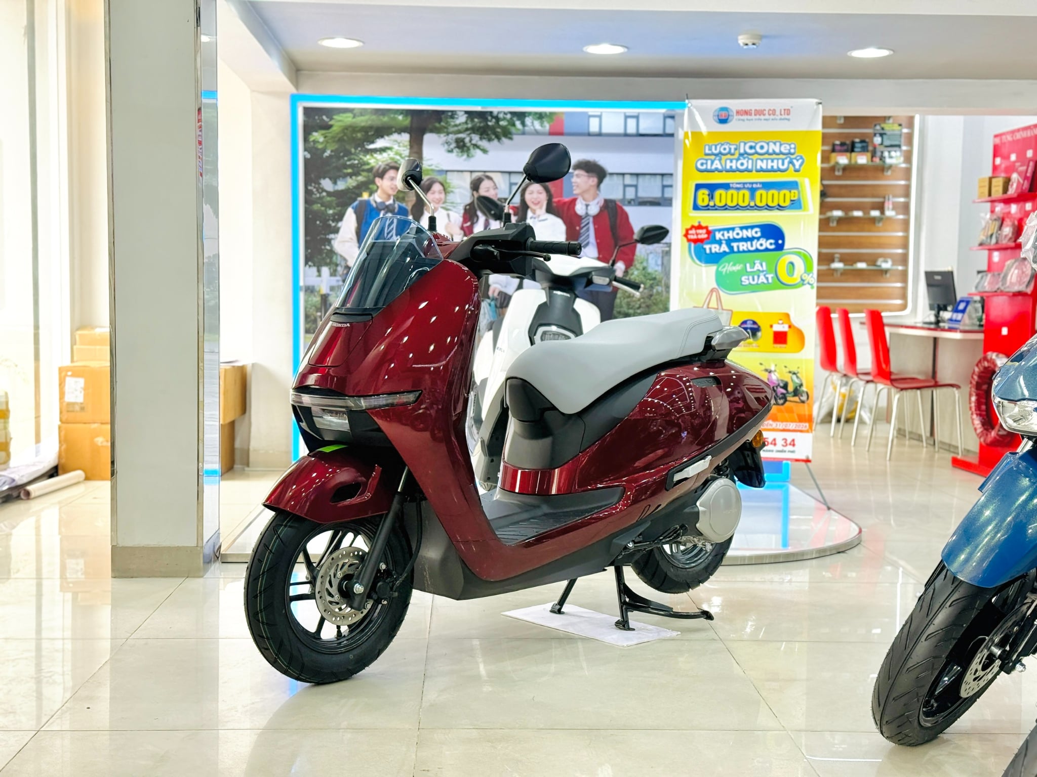 Honda UC3 Đỏ