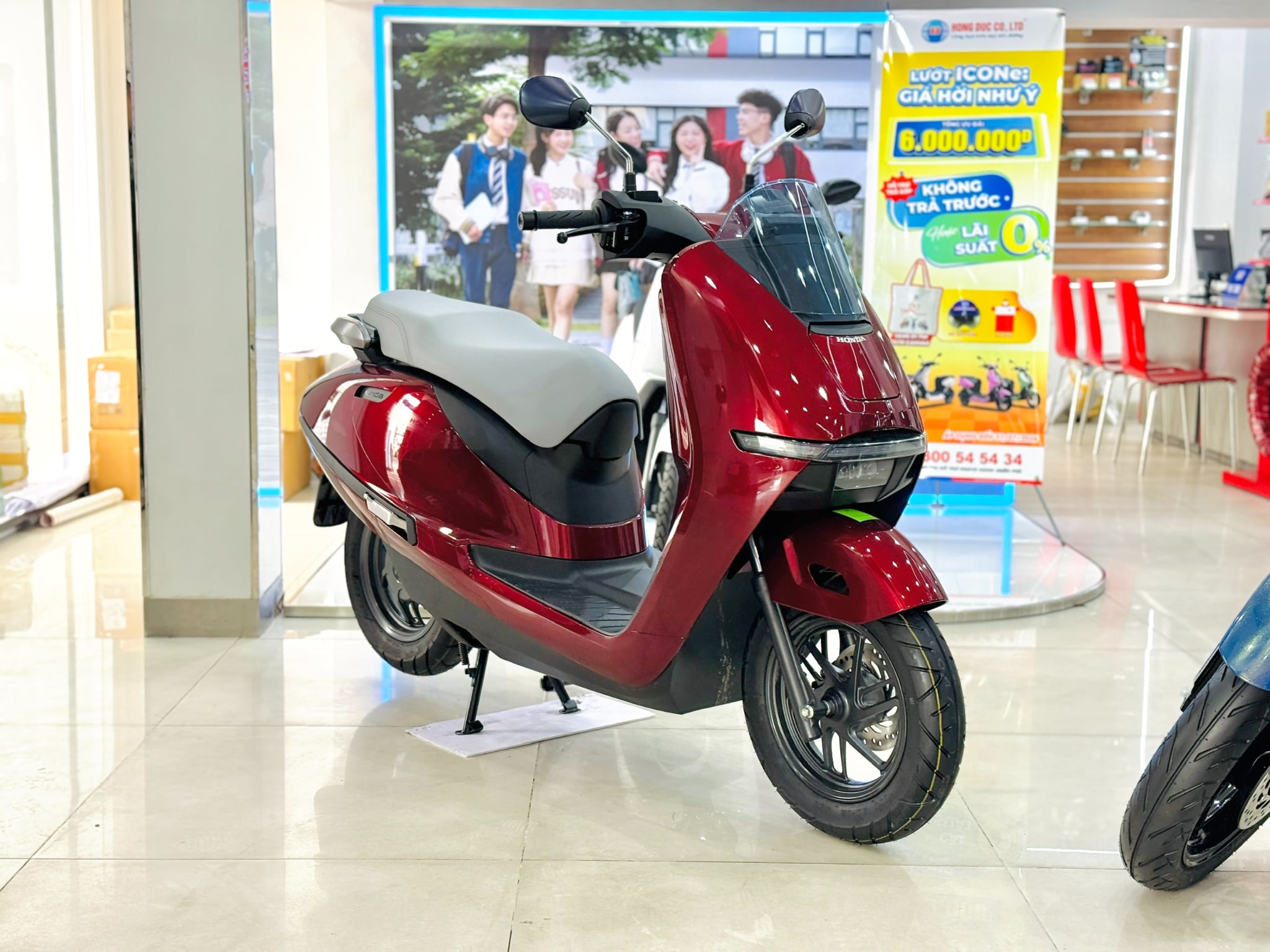 Honda UC3 Đỏ