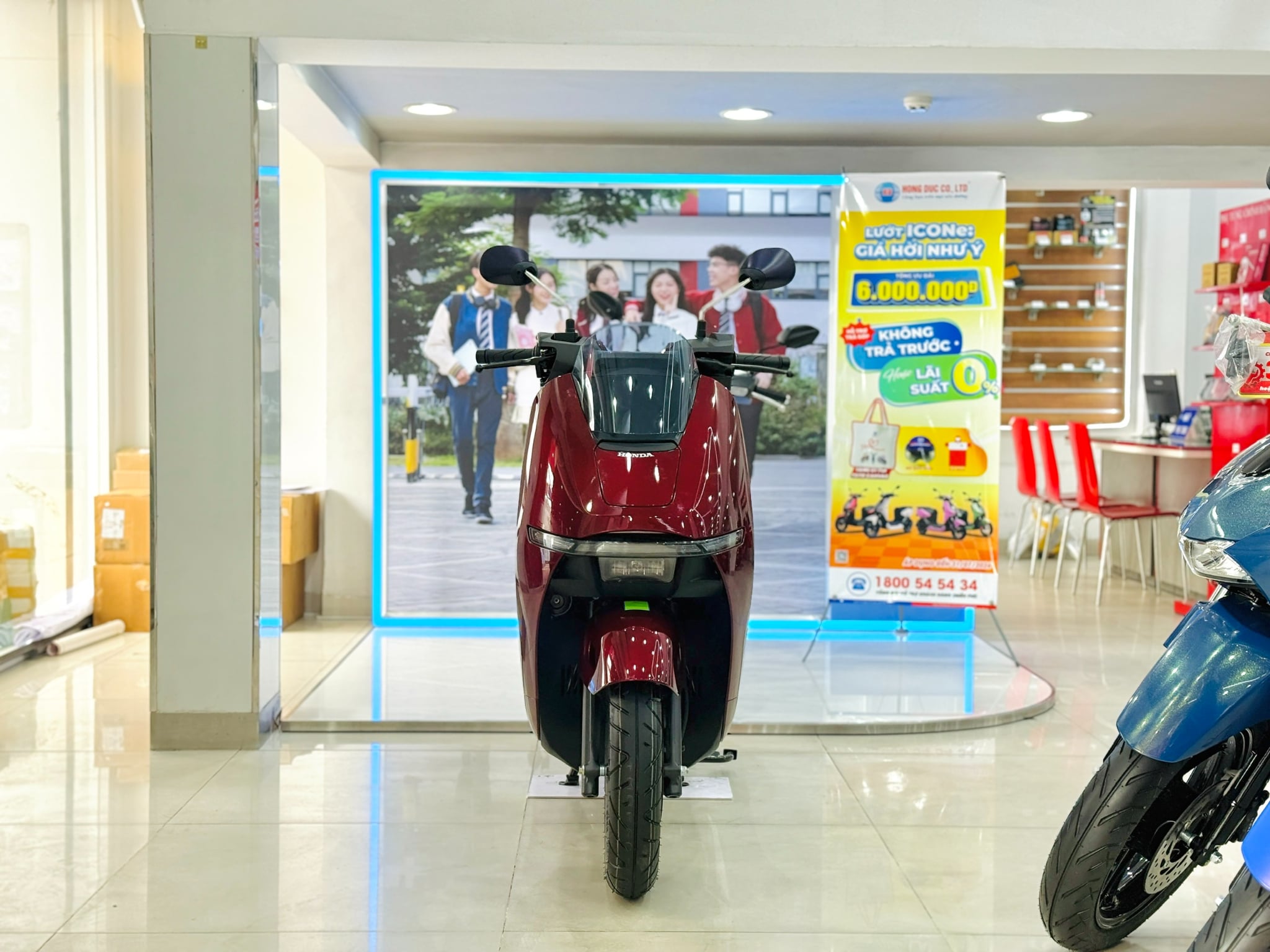 Honda UC3 Đỏ