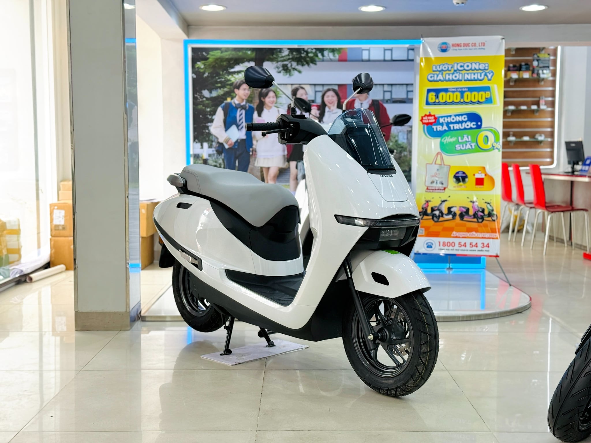 Honda UC3 Trắng