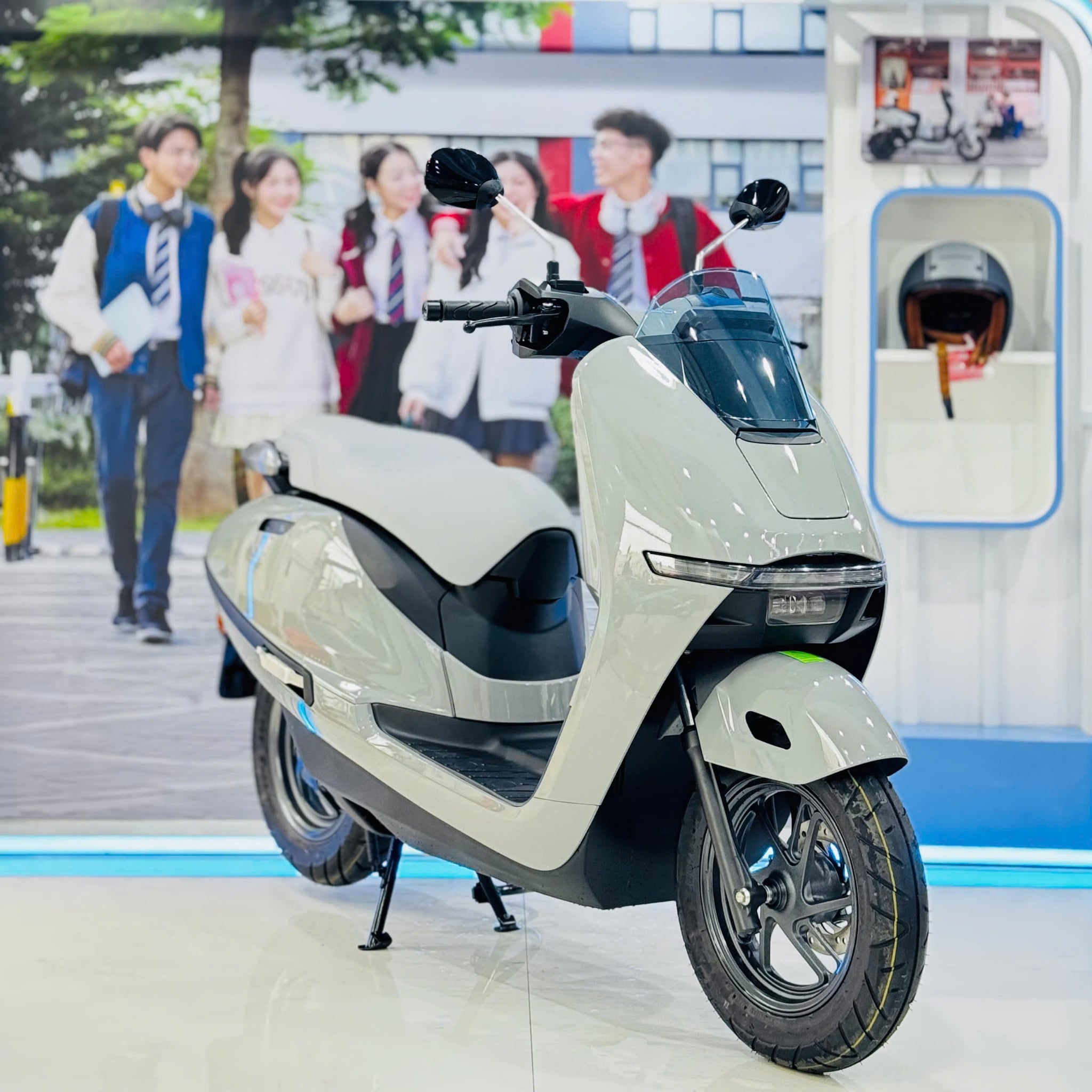 Honda UC3 Xám