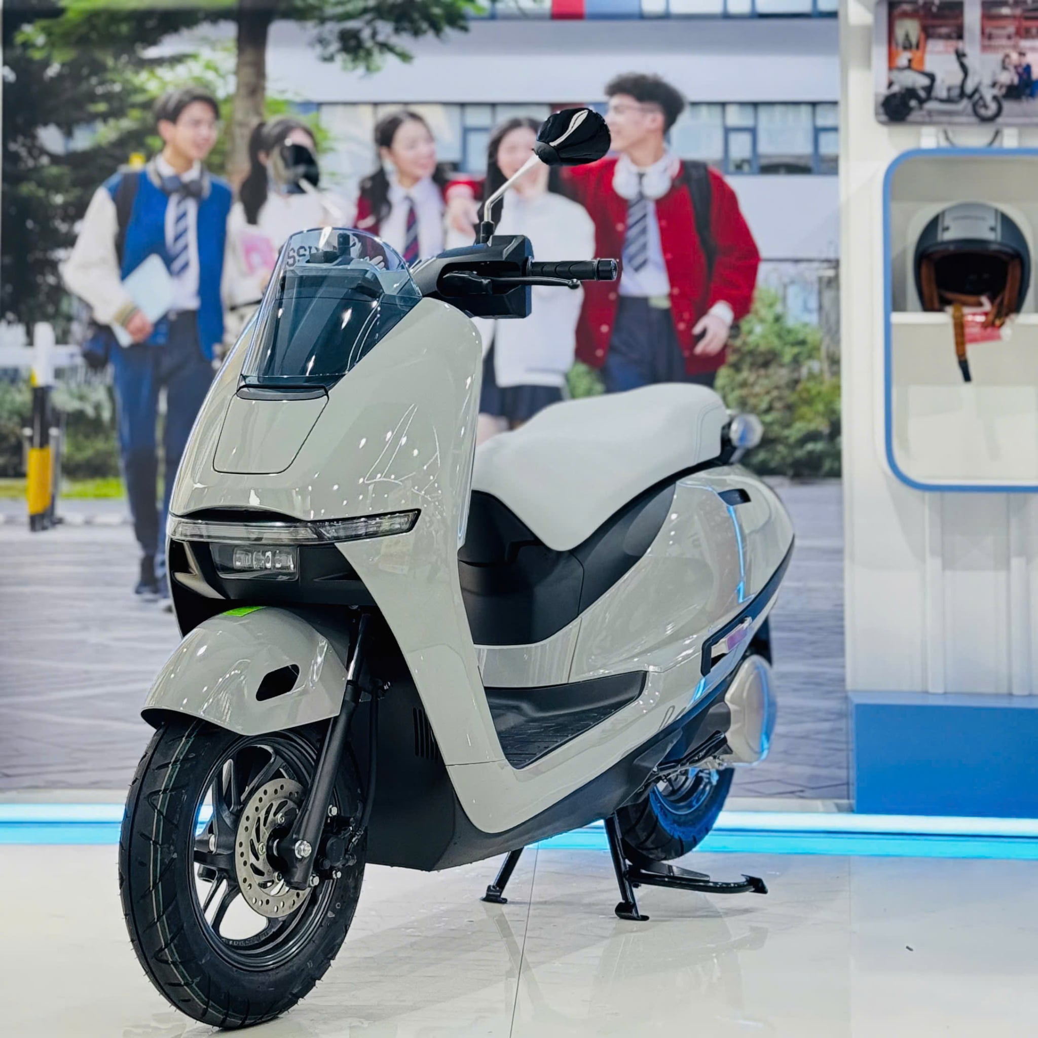 Honda UC3 Xám