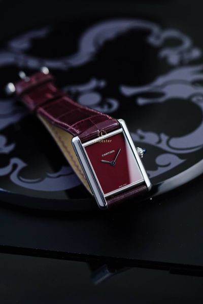  Cartier Tank Must – Claret Lacquer Dial 