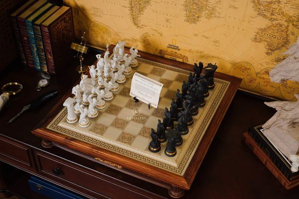  The Chess set of The Gods 