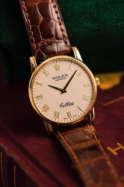  ROLEX CELLINI 5116 – 18K YELLOW GOLD 