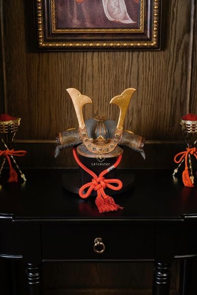  Samurai Kabuto by Lladró 