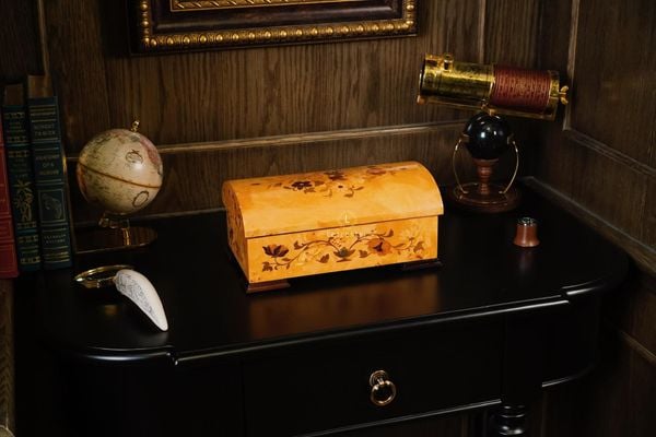  Reuge music box 72 notes 