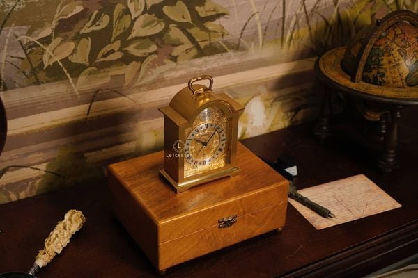  Swiza “Tempus Fugit” Clock 