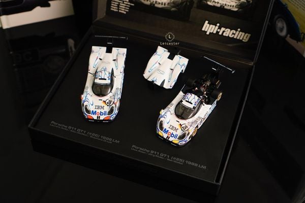  Porsche 911 GT1 #25, #26 1998 LM - Hpi-racing 