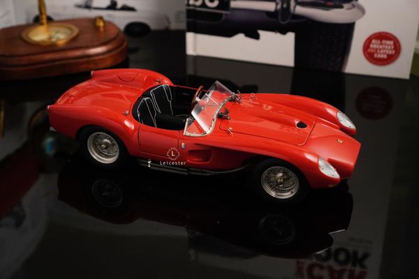  Ferrari 250 Testa Rossa 1958 “Pontoon Fender” 