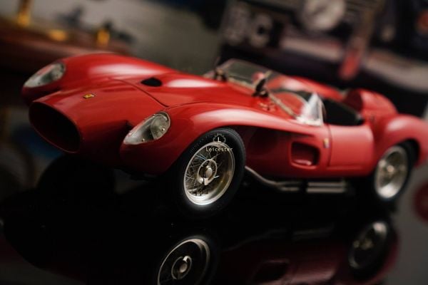  Ferrari 250 Testa Rossa 1958 “Pontoon Fender” 