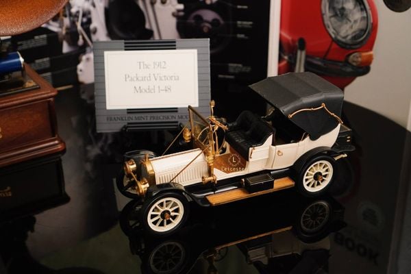  The 1912 Packard Victoria Model 1-48 