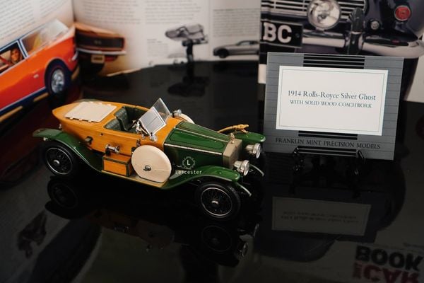  Mô hình Rolls-Royce Silver Ghost 1914 