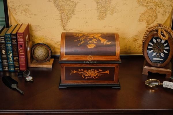  Thorens Music Box 