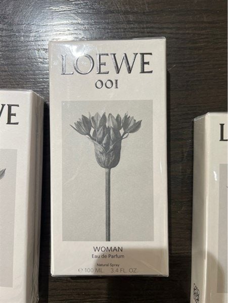 香水(女性用) LOEWE 001 WOMAN Eau de Parfum 100ml Amazon.com : Loewe 001 Woman Eau De Perfume Spray 100Ml