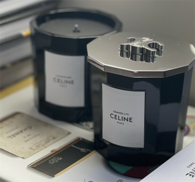  Nến Celine Grands lys 240gr 
