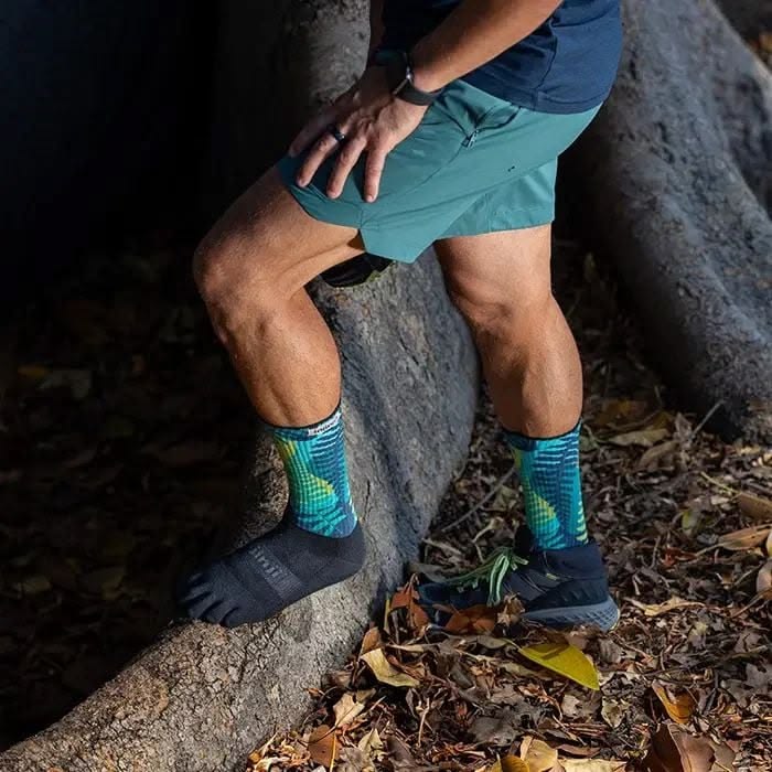 Tất Xỏ Ngón Chạy Bội Injinji Spectrum Trail Midweight Crew - Jungle