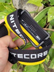 Đèn pin đội đầu Nitecore HC60 UHE độ sáng 400 lumens - chiếu xa 81m - thời gian sáng 14 giờ