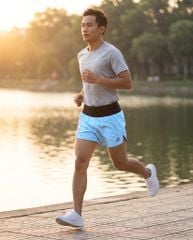 Quần chạy bộ 2 lớp Run For Happiness