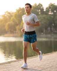 Quần chạy bộ 2 lớp Run For Happiness
