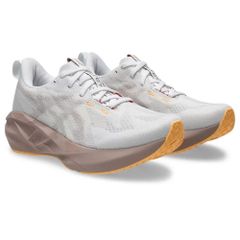 Giày chạy bộ nữ Asics Novablast 5